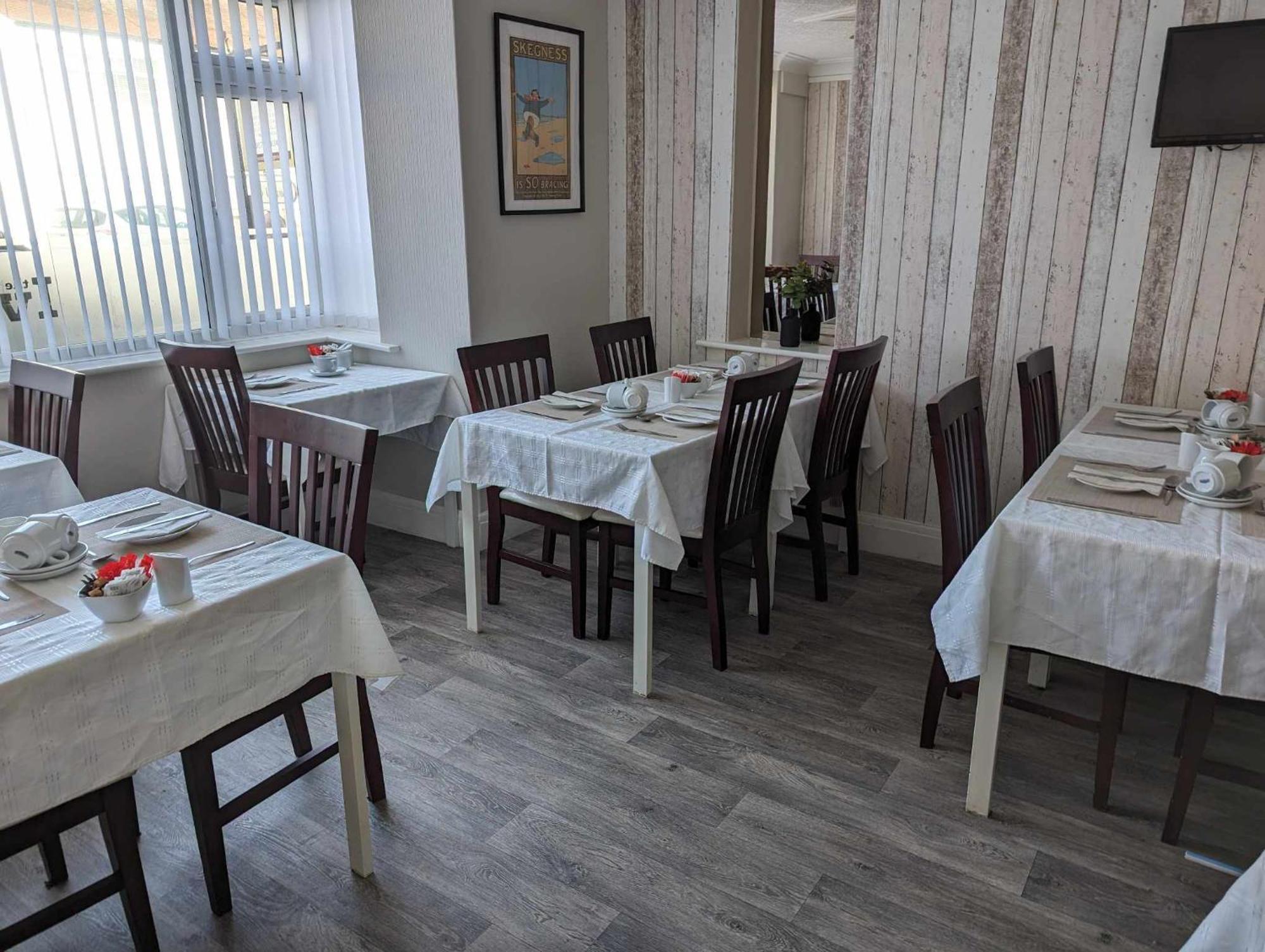 The Ivernia Hotel Skegness Ngoại thất bức ảnh